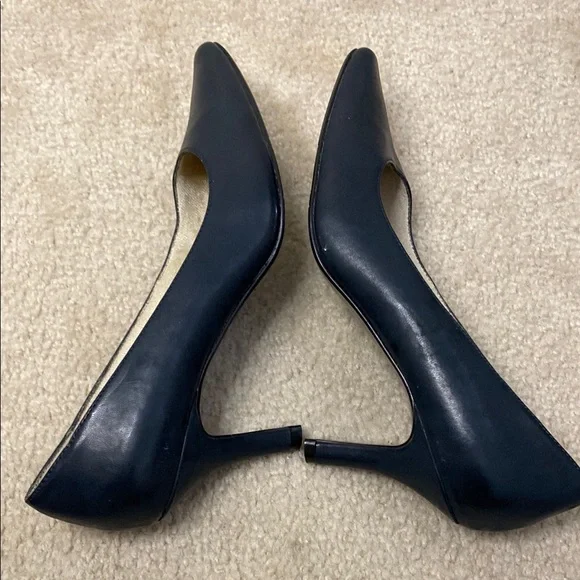 Life Stride Elegant Navy Heels - Picture 6 of 6
